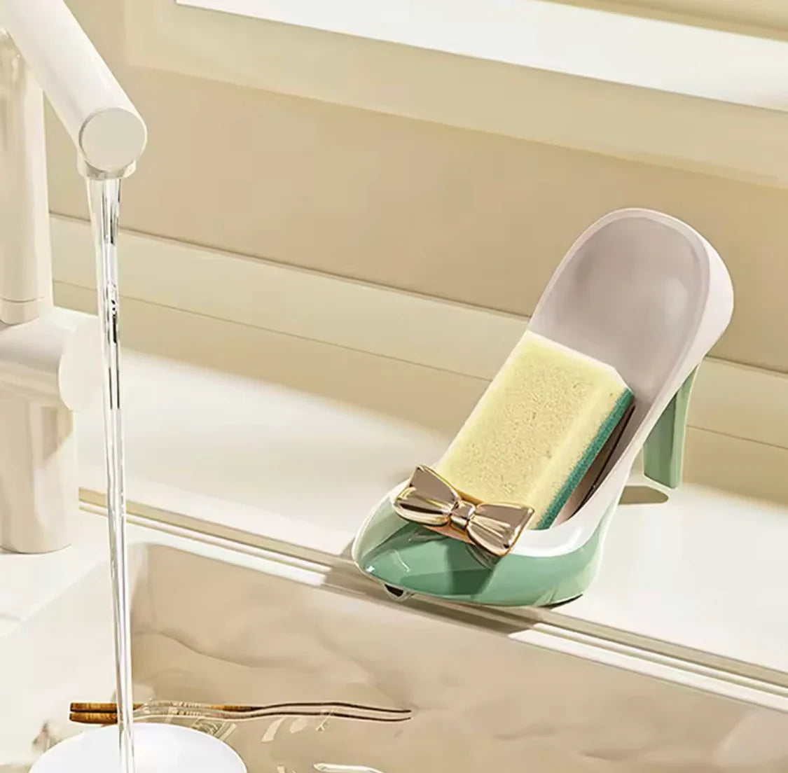 Stylish High Heel & Sandal Soap Holder – Decorative Bathroom Accessory