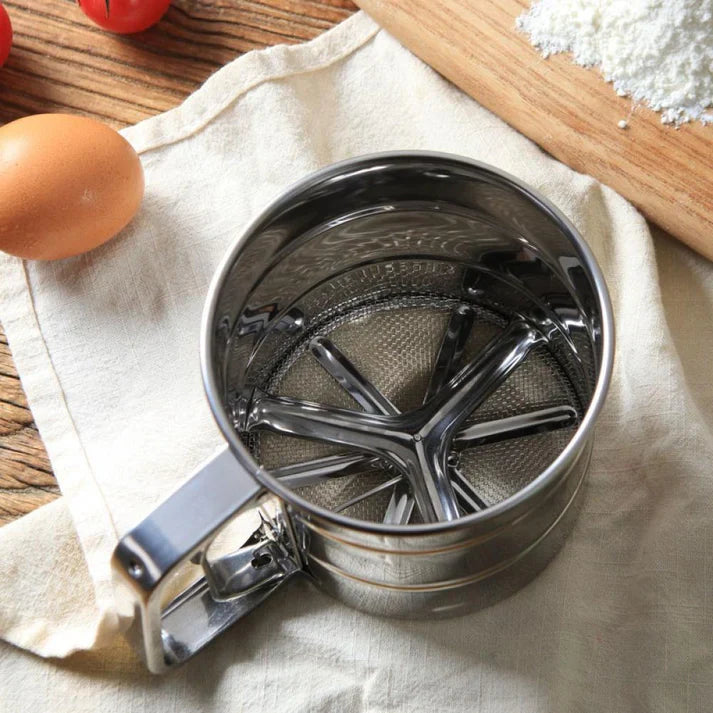 Stainless Steel Flour Sieve – Handheld Cup Strainer