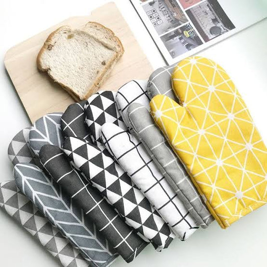 Premium Heat Resistant Oven Gloves Pair for Cooking, Baking and BBQ