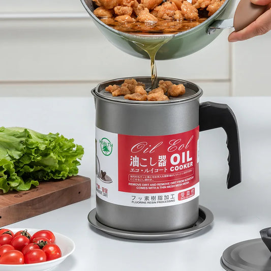 1.4L Stainless Steel Oil Filter Pot – With Lid, Strainer & Drip-Free Spout