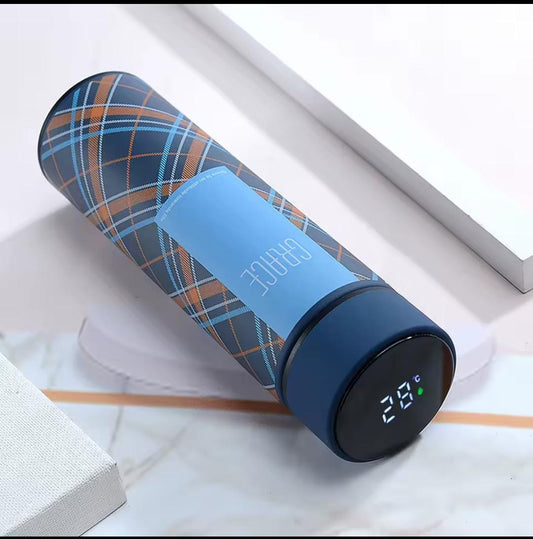 500ml Checked Design Smart Water Bottle with LED Temperature Display – New Stylish Thermos