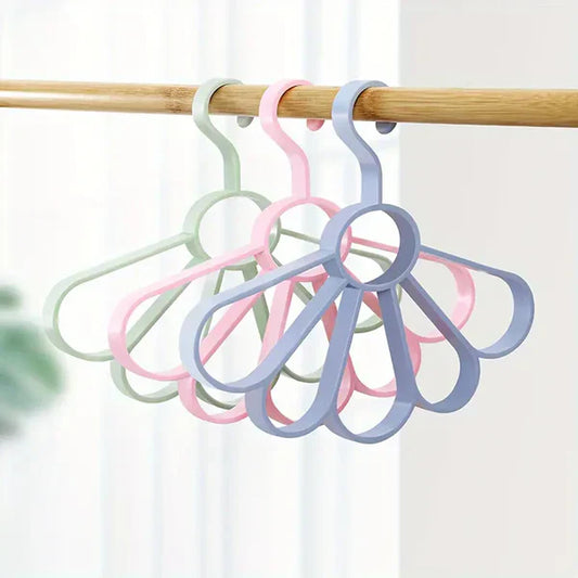 Flower Shaped Hijab & Scarf Organizer – 5 Rings Space-Saving Hanger for Wardrobe & Closet in Pakistan