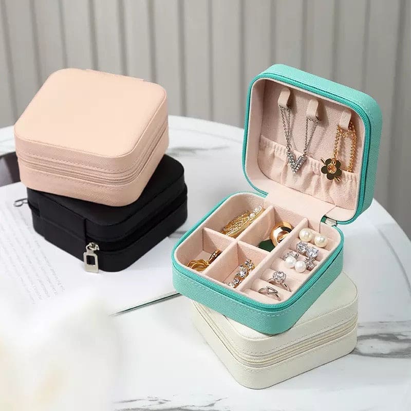 Mini Leather Square Jewellery Box – Portable Organizer for Rings, Earrings & Chains