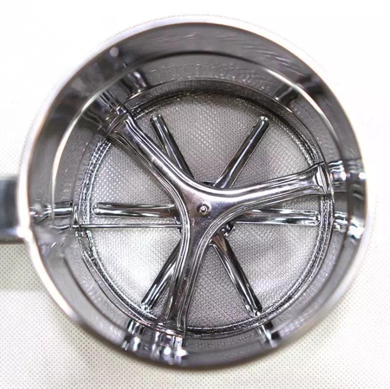 Stainless Steel Flour Sieve – Handheld Cup Strainer