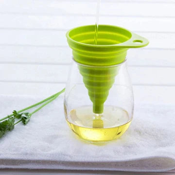 Flexible Silicone Foldable Kitchen Funnel – Space-Saving & Easy Pouring
