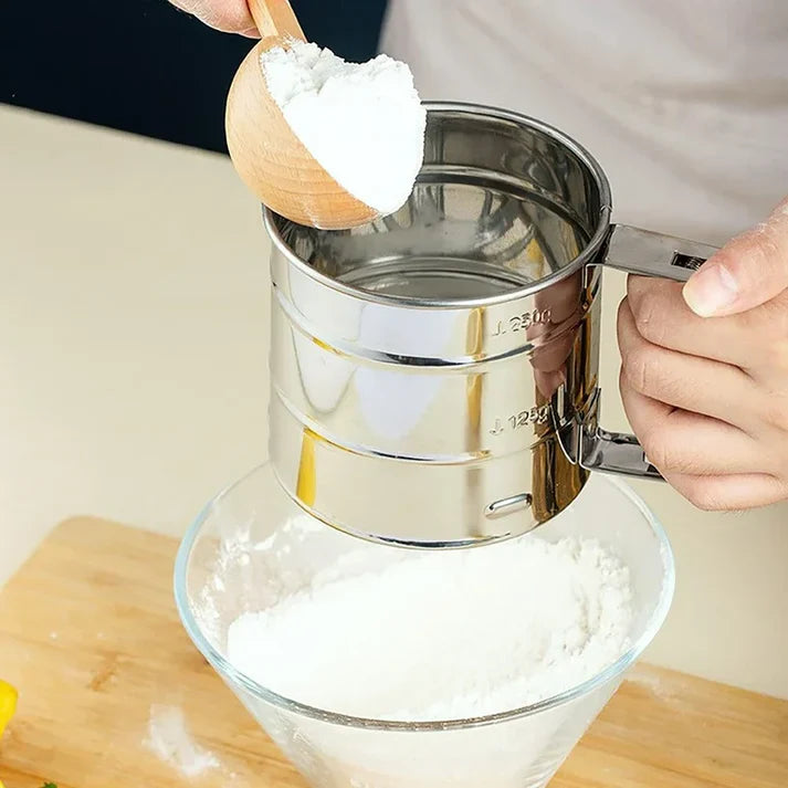 Stainless Steel Flour Sieve – Handheld Cup Strainer