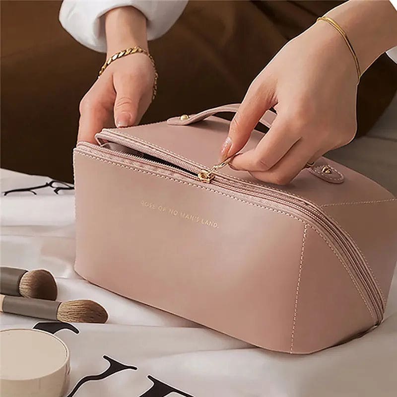Large Capacity Leather Travel Cosmetic Bag – Stylish & Durable Makeup Organizer